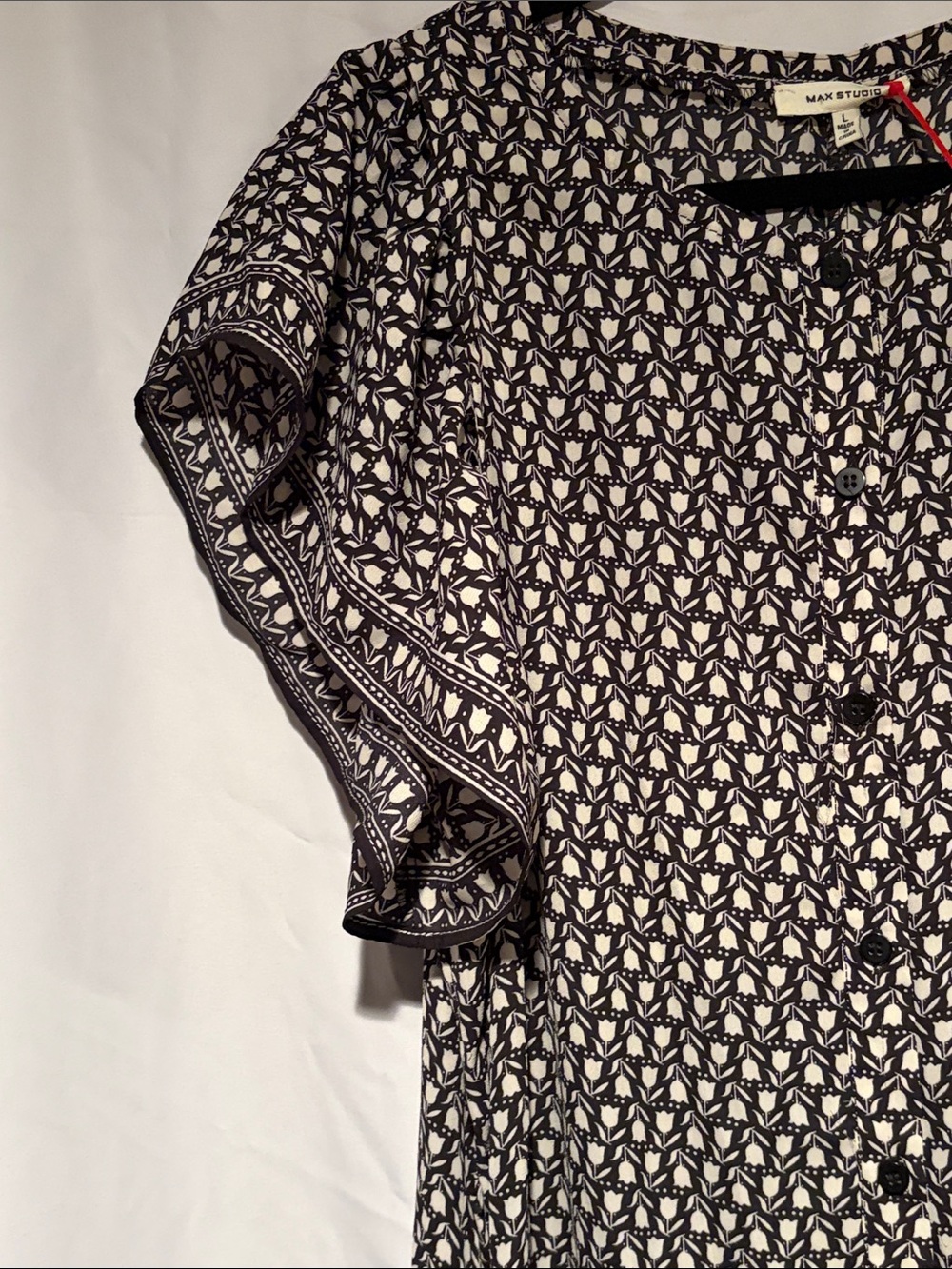 Max Studio Black and White Printed Flutter-Sleeve Jumpsuit - Picture 3 of 6